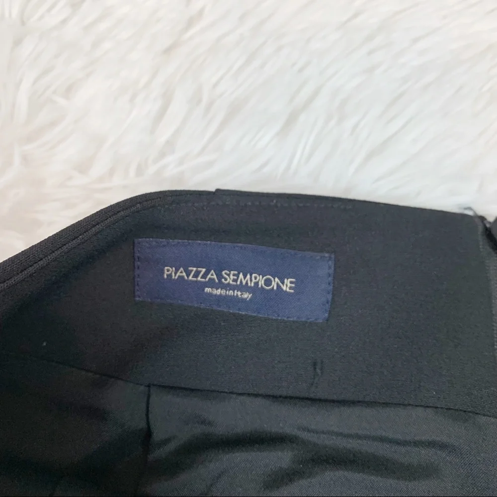 Piazza Sempione lined gently
